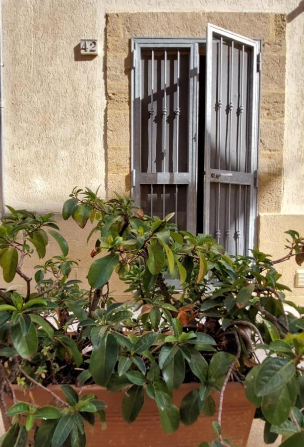 Bed & Breakfast Porta D'Oriente 브린디시 외부 사진